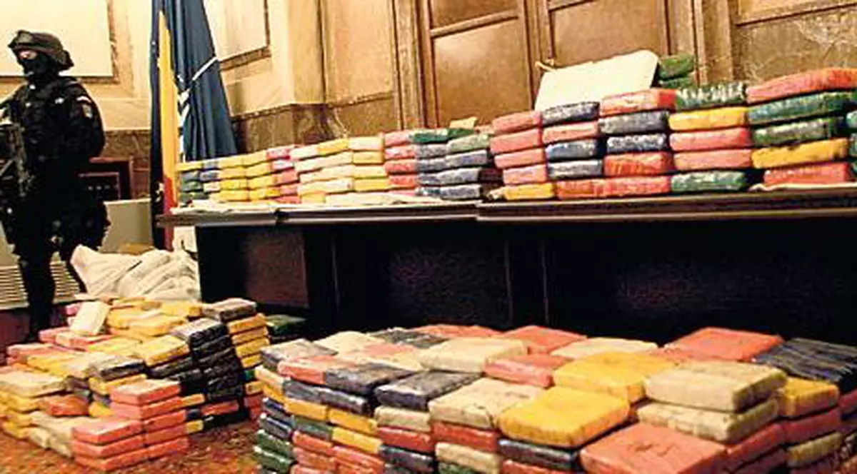 Patru ofiţeri sub acoperire în cazul cocainei de la Agigea