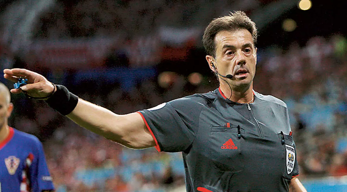 Kyros Vassaras va arbitra România – Serbia