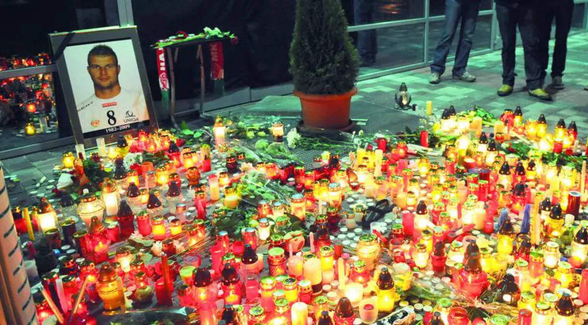 «Sandor l-a înjunghiat»