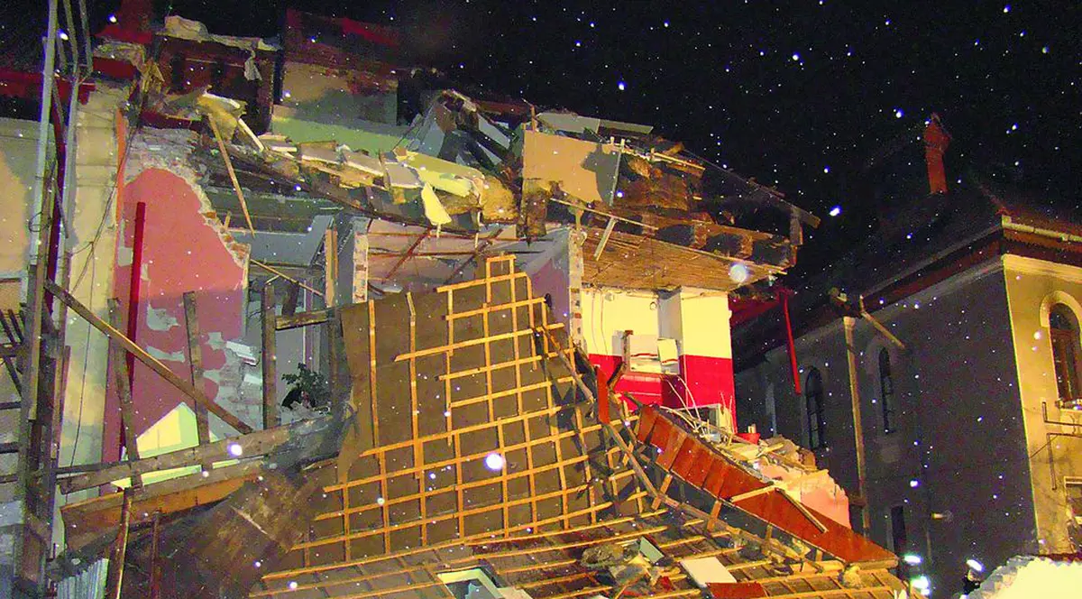 Explozie la o vilă din Bucureşti