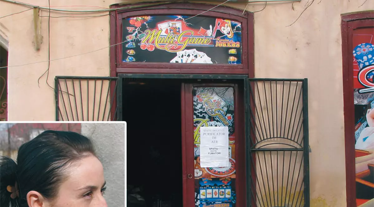 Jaf cu şurubelniţa la o sală de jocuri