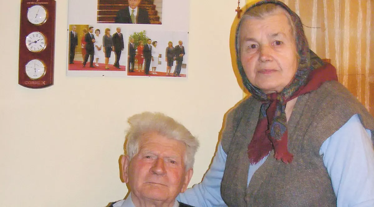 De ziua lui, socrul lui Băsescu a primit două icoane