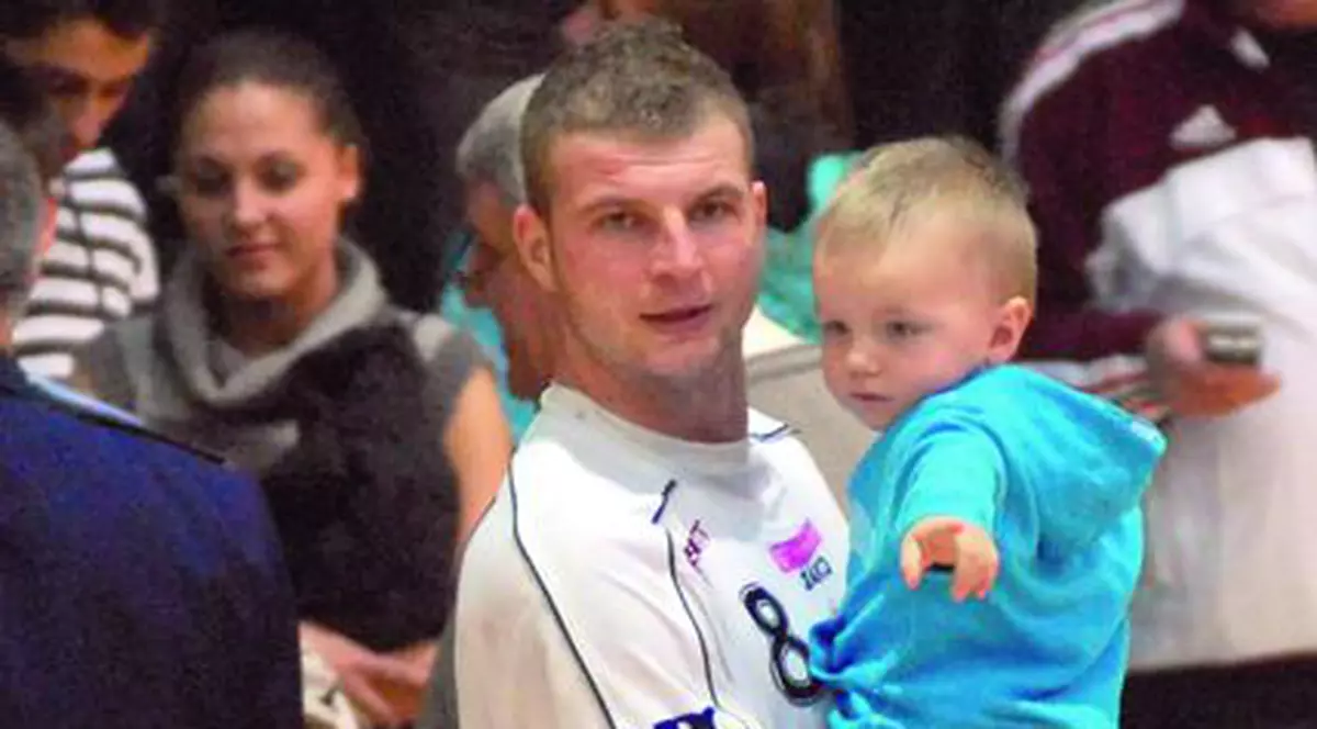 Nepotul lui "Păsărilă" va fi handbalist la Veszprem