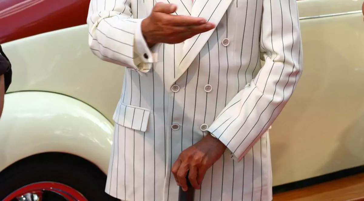 Radu Mazăre, James Bond de Constanţa