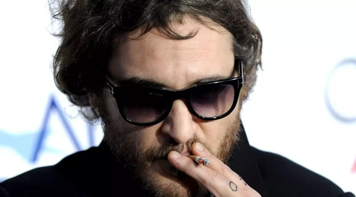 Joaquin Phoenix a agresat un spectator 