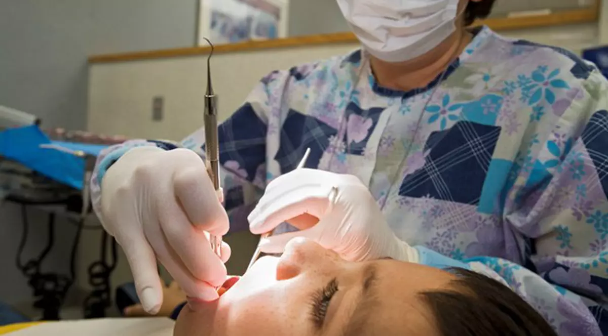 A înghiţit o freză dentară