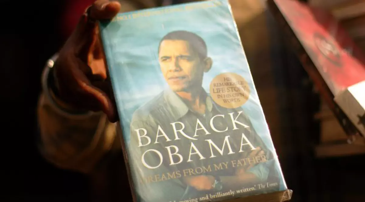 Obama, contract de 500.000 $ pentru republicarea cărţii sale