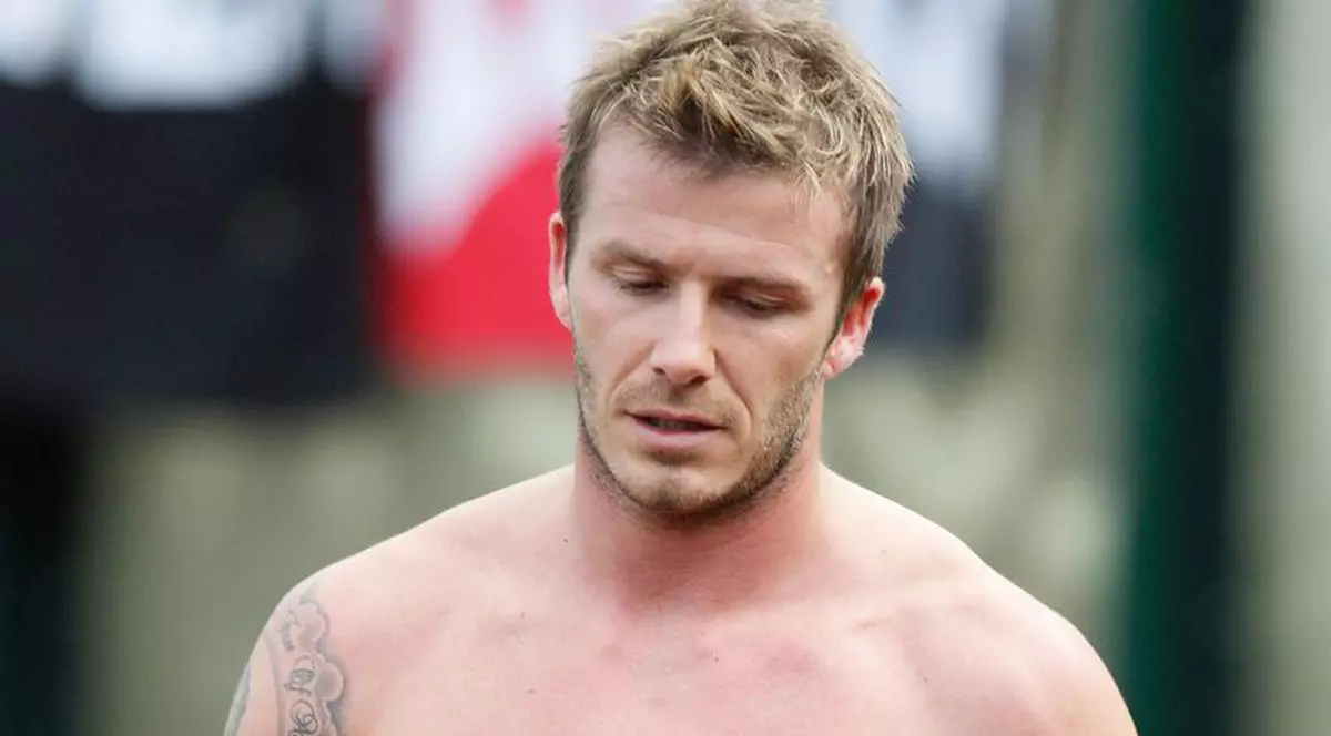 Au pariat 20.000 de euro că vor ajunge în patul lui Beckham