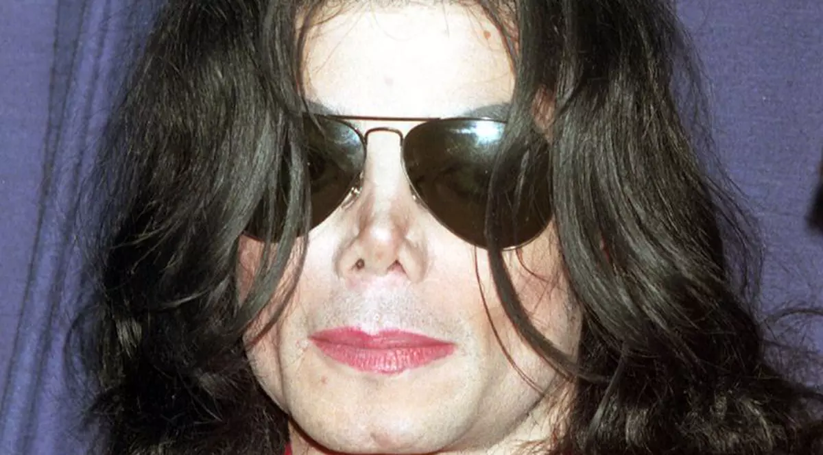 Michael Jackson, în duet cu fiul său 