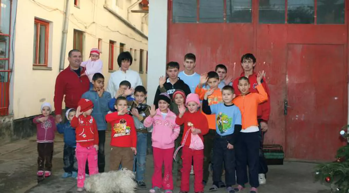 El creşte 25 de copii