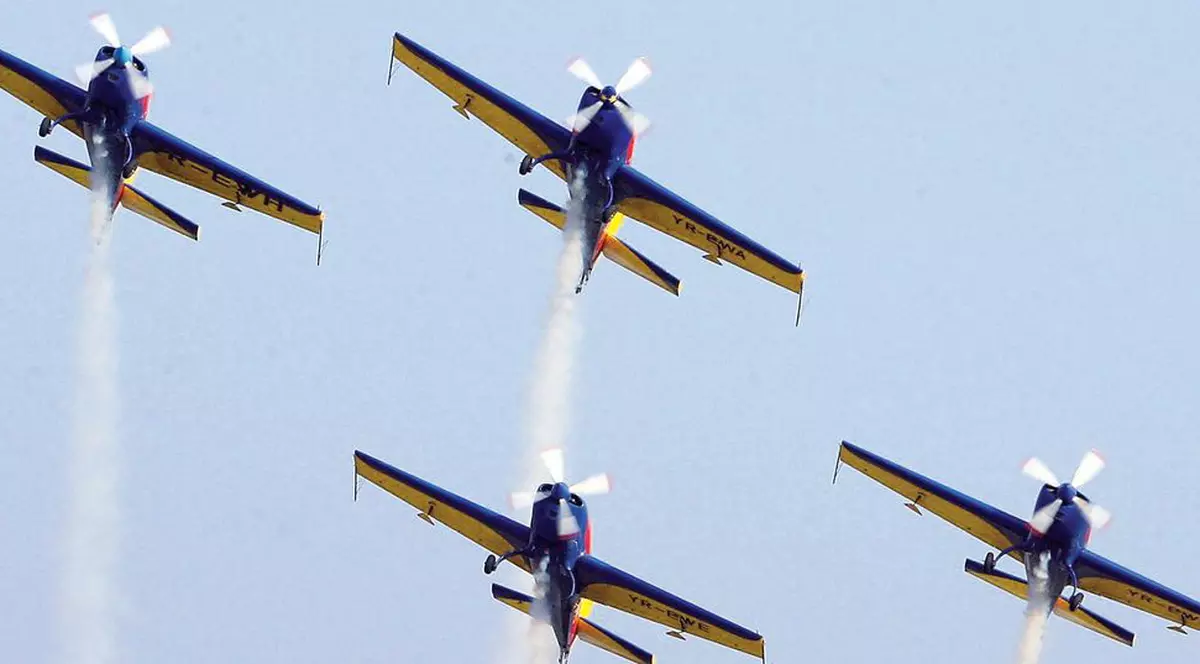 Miting aerian de 8 Martie, la Clinceni