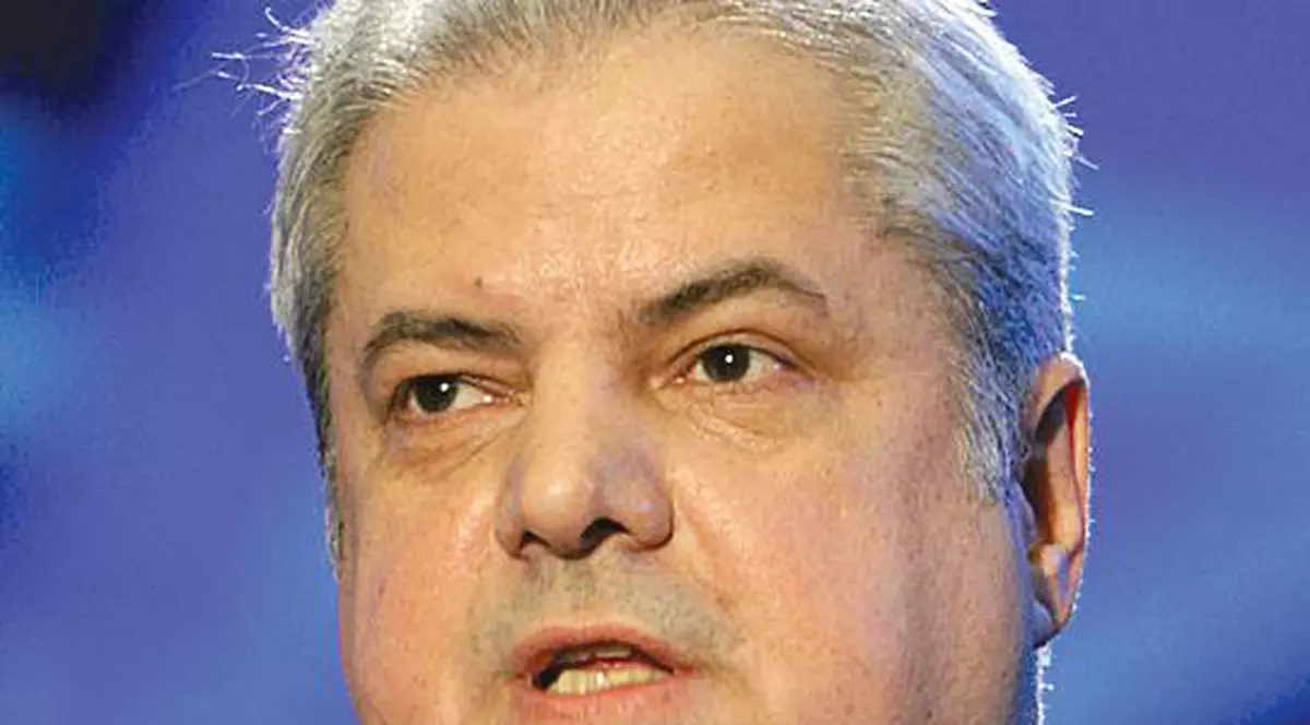 Năstase, îţi plac bananele?