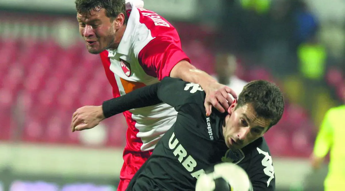 «Să stea în genunchi»