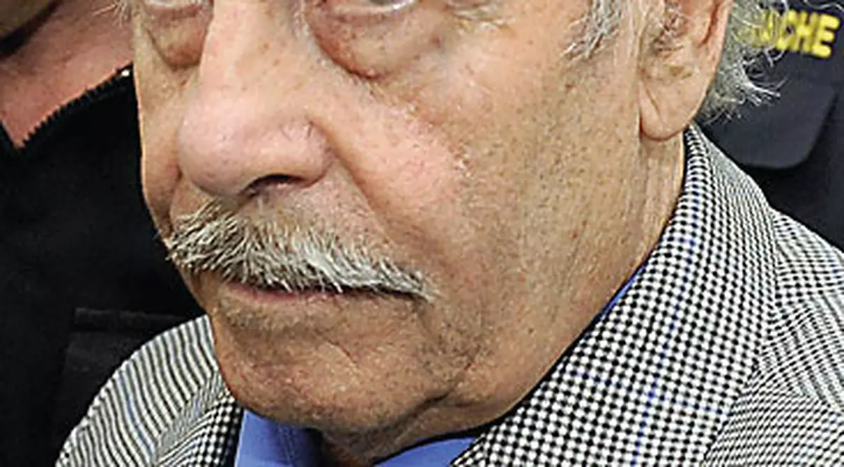 Fritzl va avea televizor şi computer în celulă