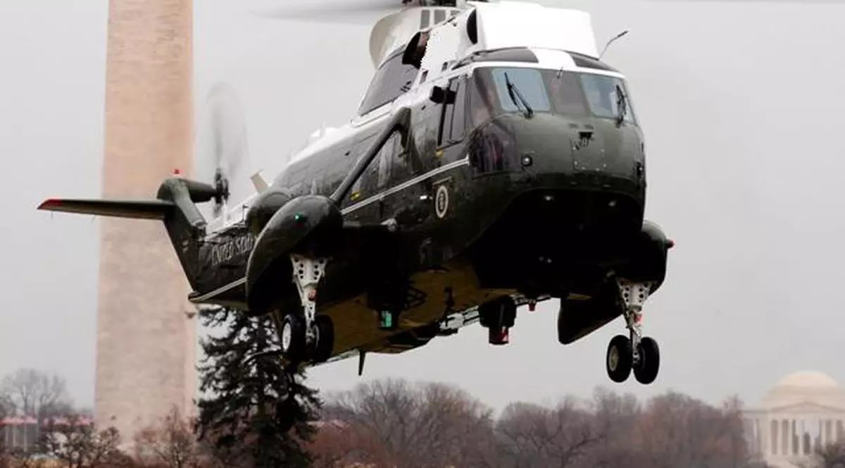 Un elicopter cu 16 persoane la bord s-a prăbuşit în Marea Nordului