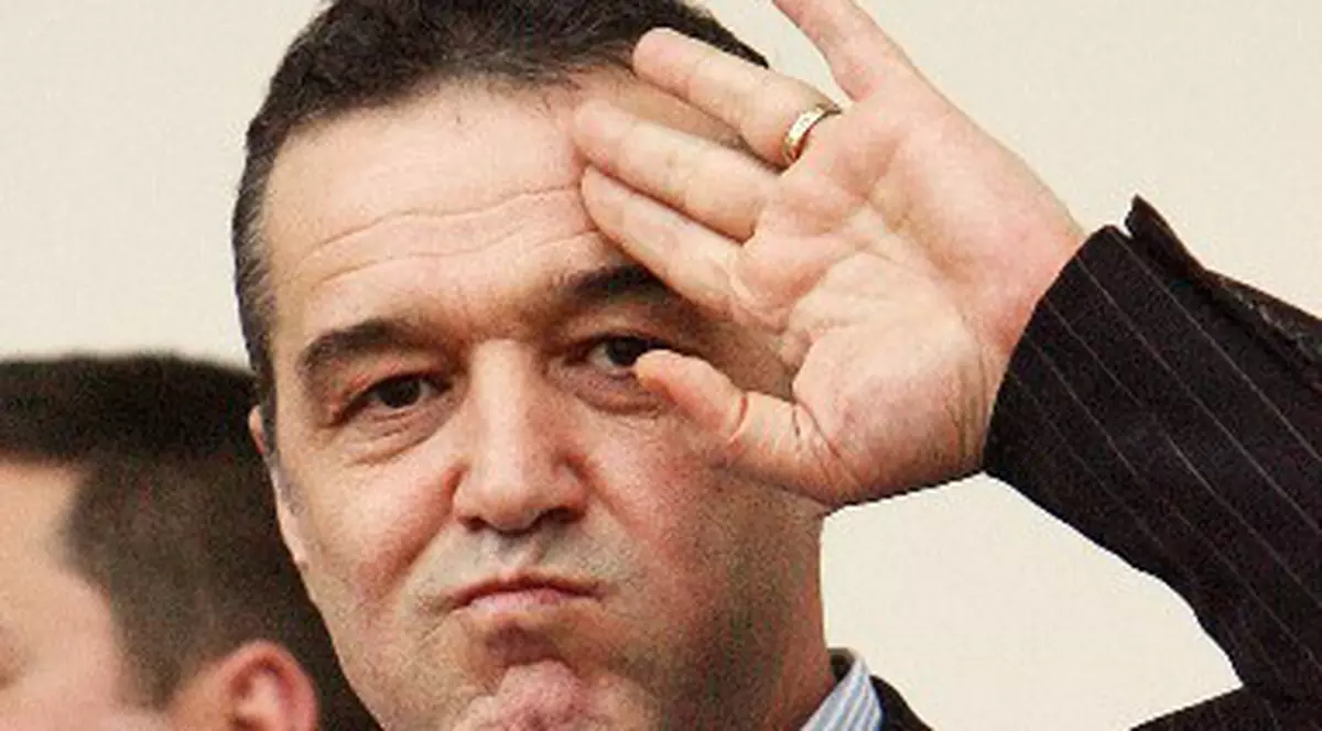 Gigi Becali a fost "săltat" de poliţie şi reţinut!