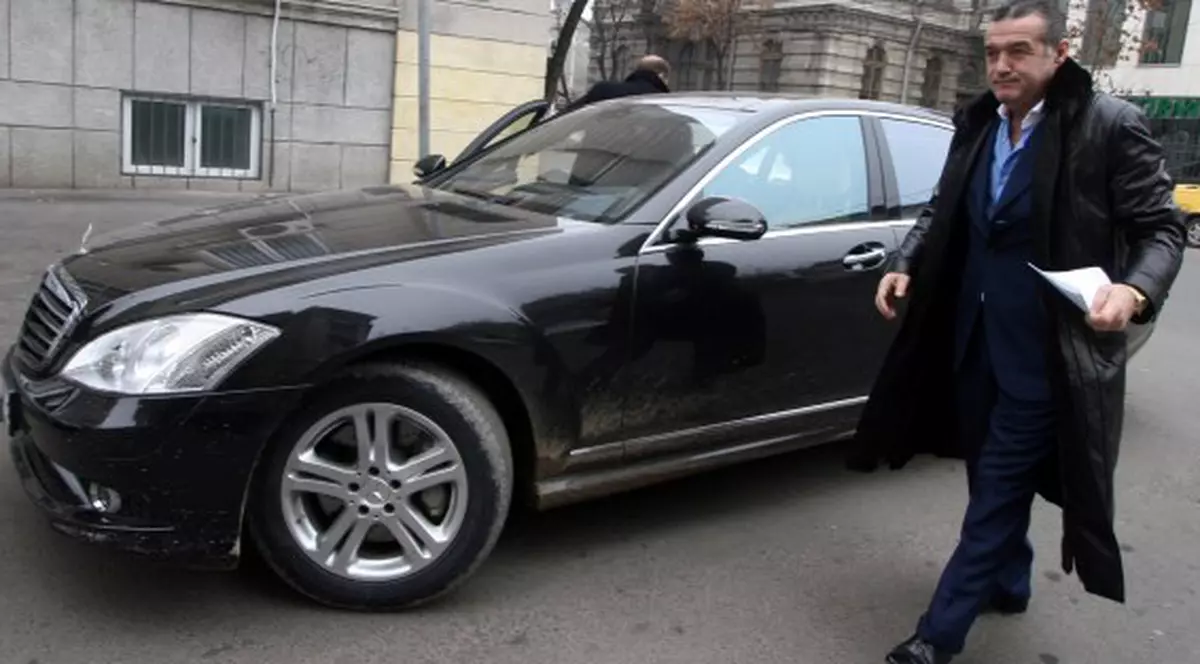 Parchetul va face cercetările în dosarul privind furtul maşinii lui Becali