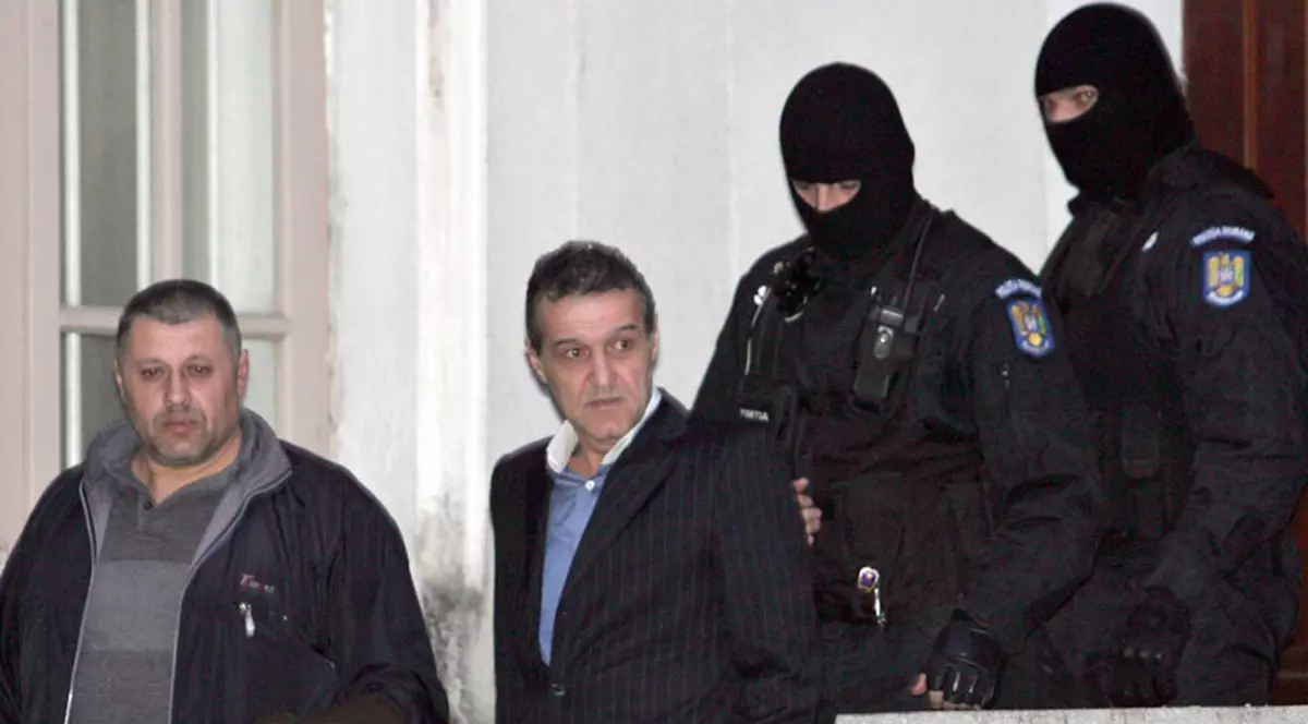 Becali: "Cer preşedintelui României să-mi garanteze respectarea legii"