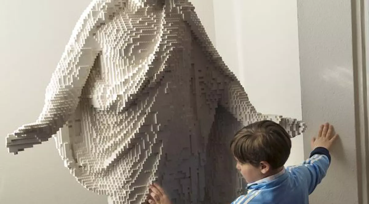 Statuie din Lego a lui Iisus Hristos