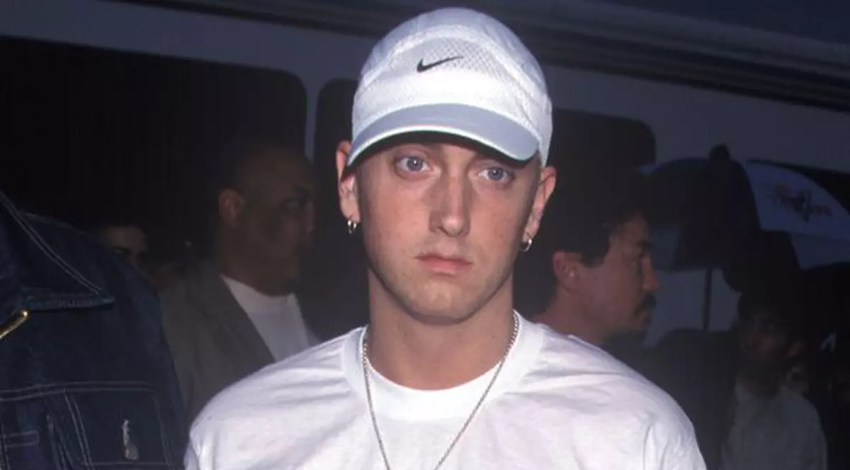 Eminem s-a luptat trei ani cu drogurile