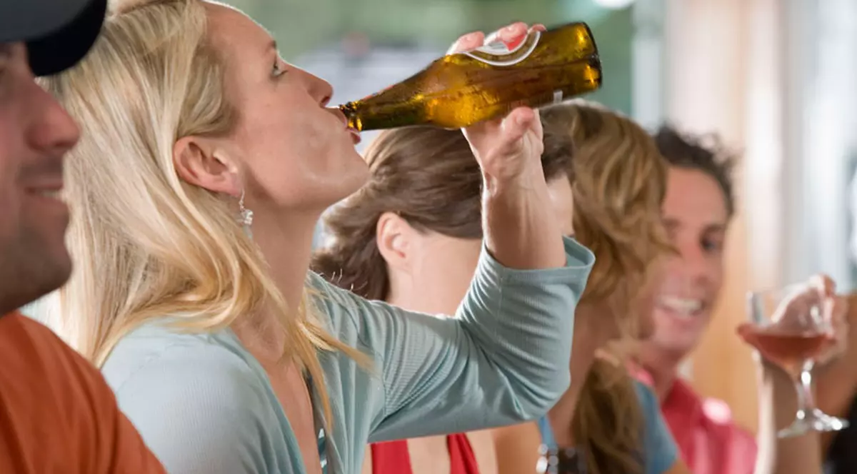 Surpriză de Paşte: mai multe femei în comă alcoolică decât bărbaţi