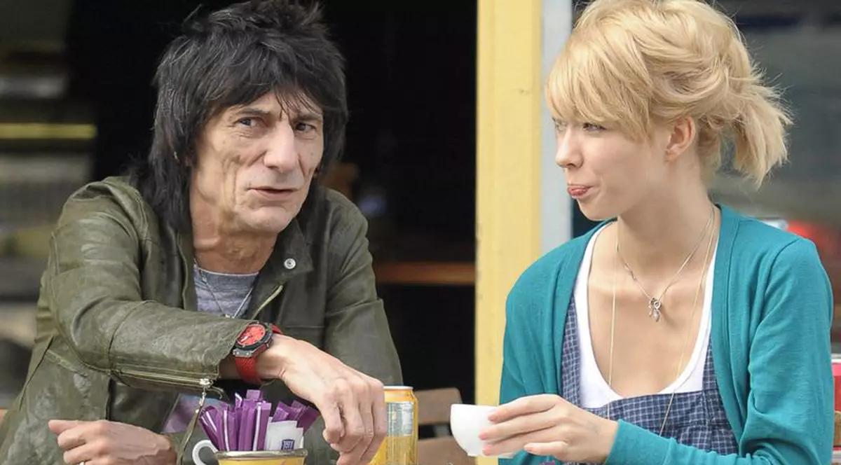 Chitaristul Rolling Stones se căsătoreşte cu iubita sa de 20 de ani