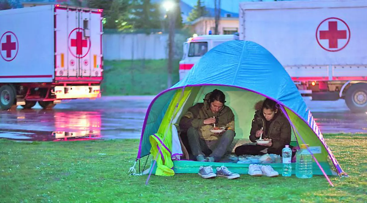 5 români, ucişi de cutremur