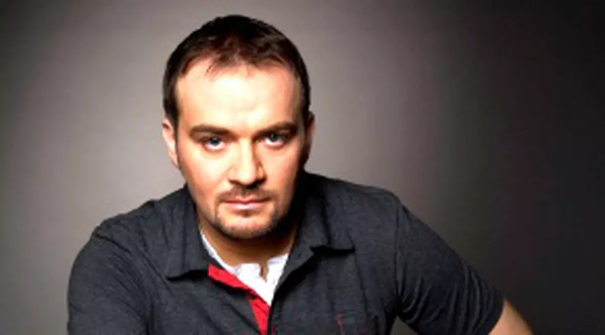 Tony Tomas lansează primul album în România