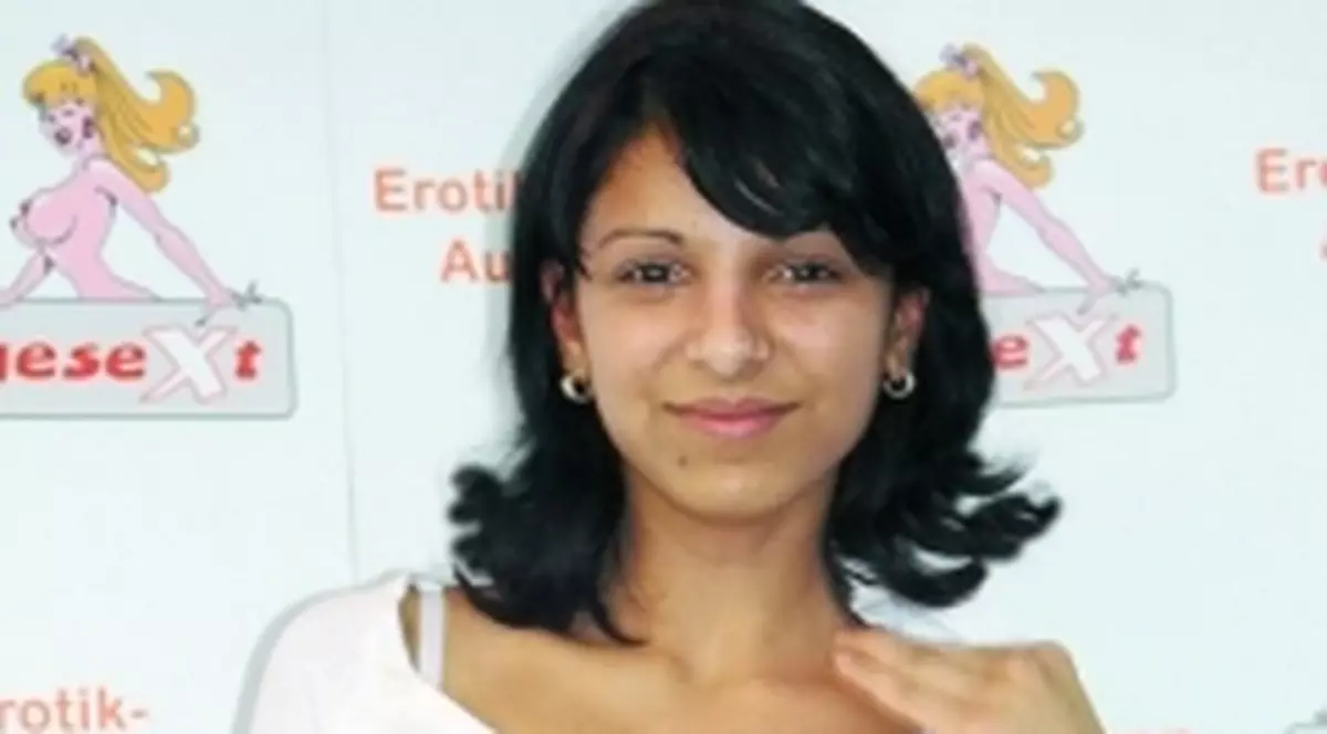 Alina Percea pierde jumătate din banii obţinuţi pe virginitate?