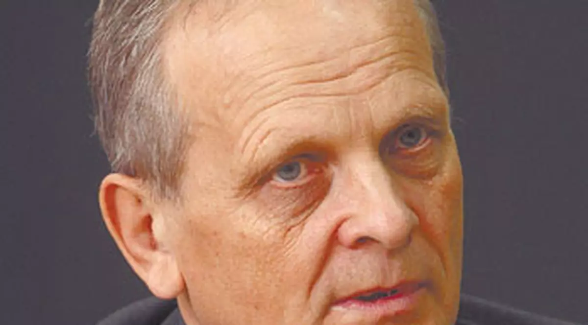 Stolojan: "Băsescu va fi candidatul PD-L la preşedinţie" 