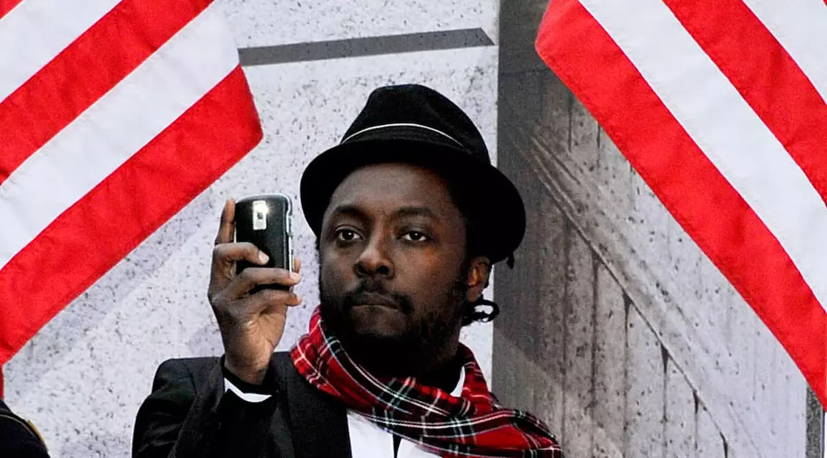 Will.i.am îi cere o slujbă preşedintelui Obama