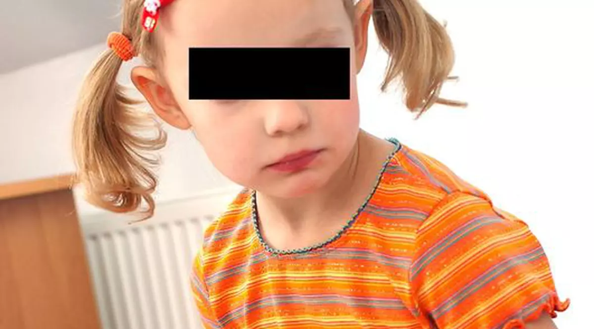 Îşi acuză concubina că a vândut un copil