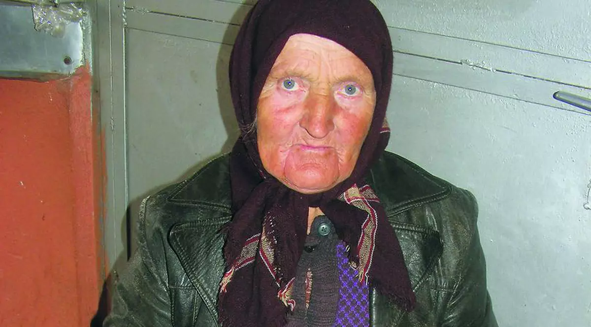 Vinde boboci ca să adune bani de înmormântare