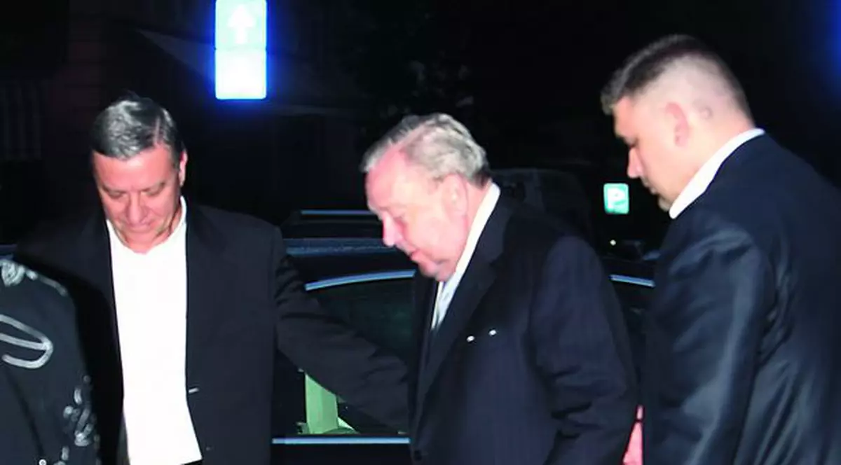 Gazdă bună pentru Platini şi Johansson