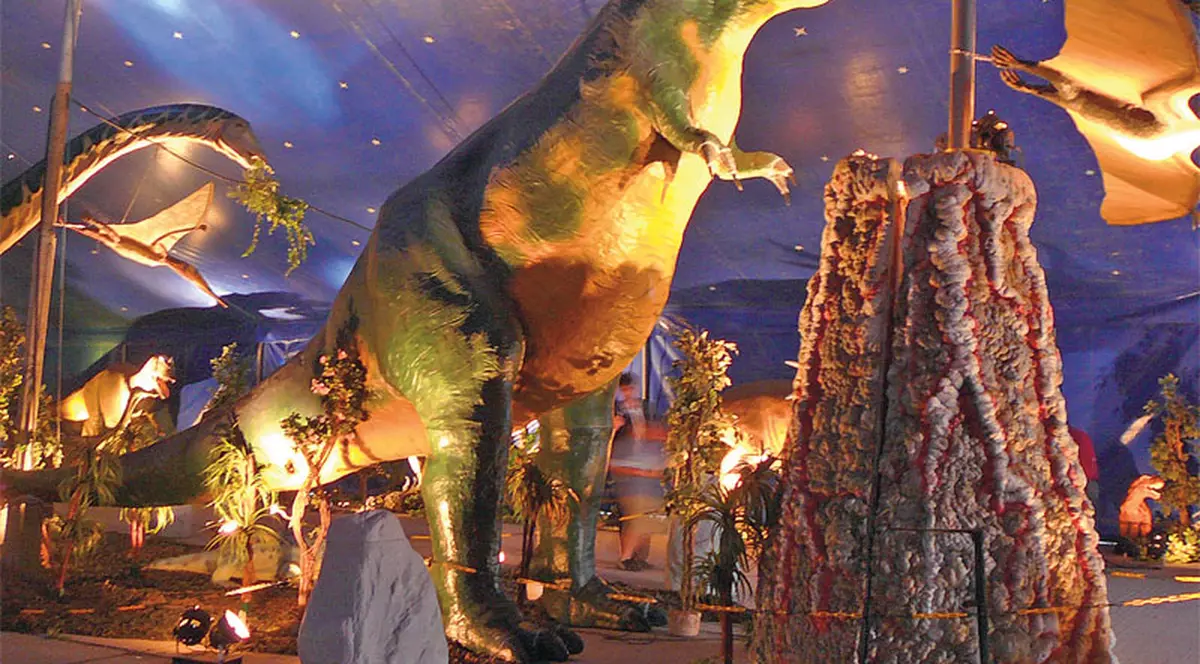 Ne-au invadat dinozaurii!