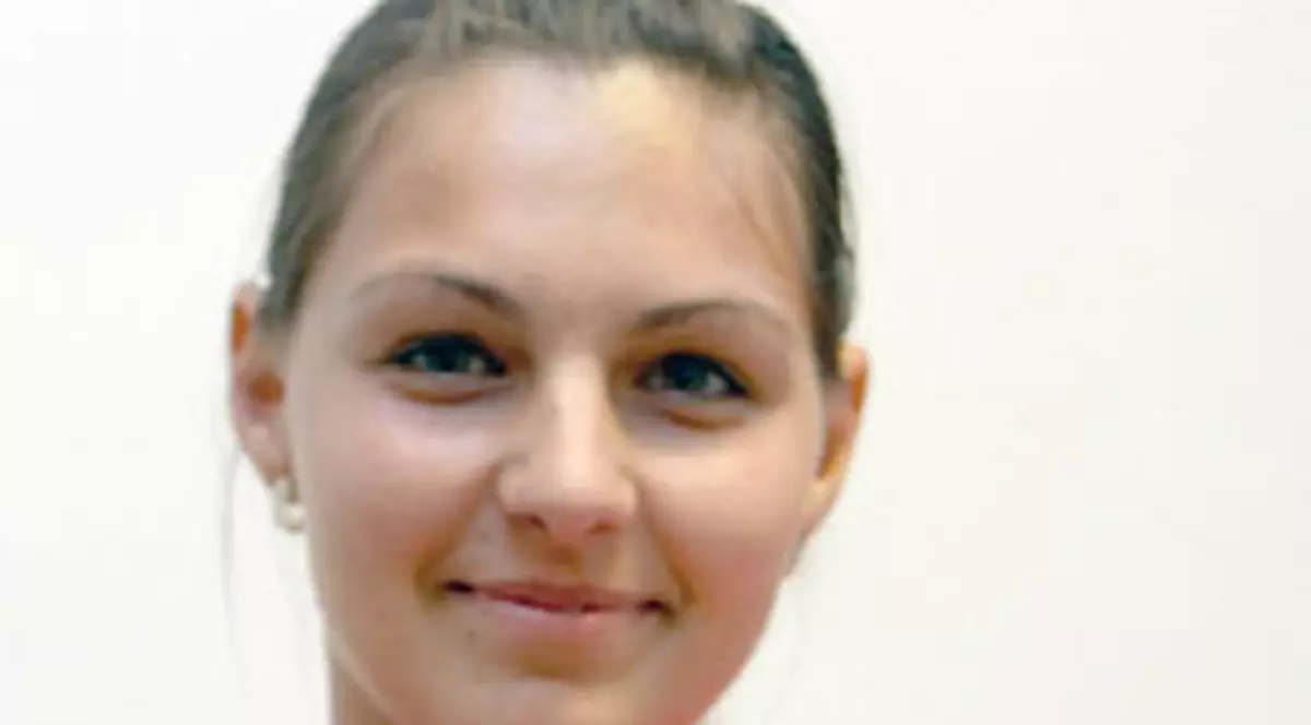 Ai grijă cum ţii paharul!