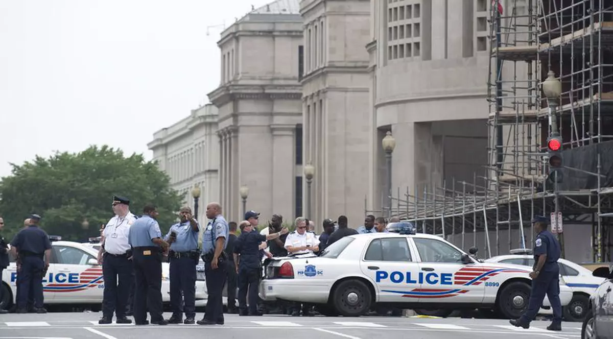 Două persoane împuşcate la Muzeul Holocaustului de un batrân antisemit