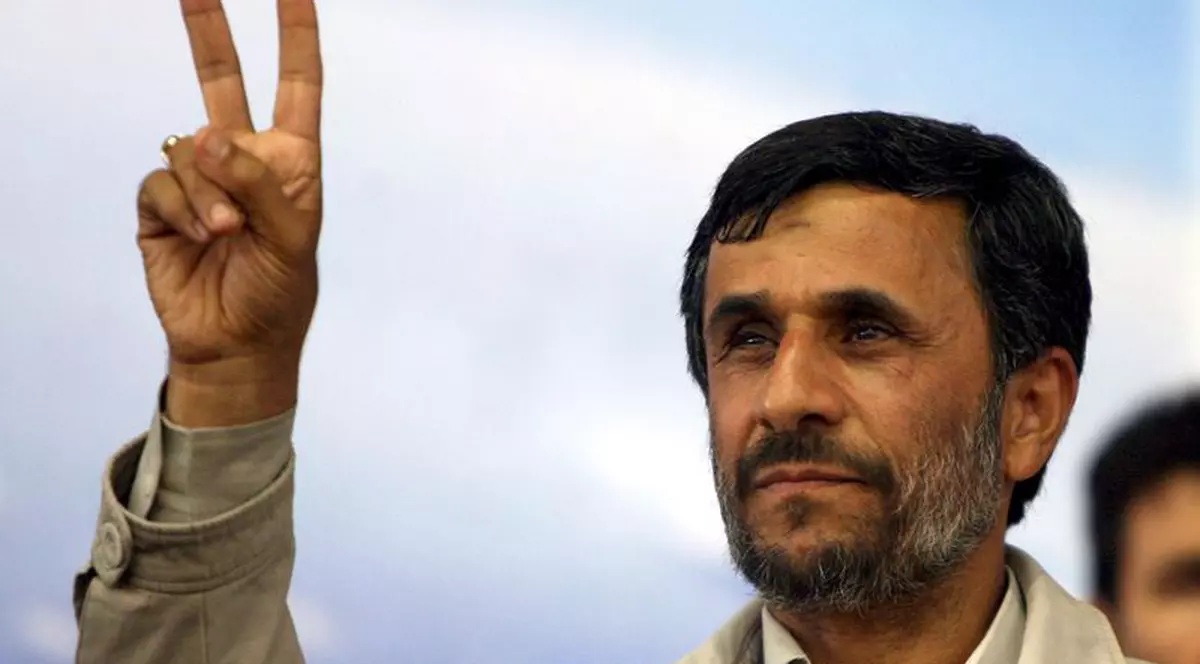 Ahmadinejad, reales preşedinte al Iranului 