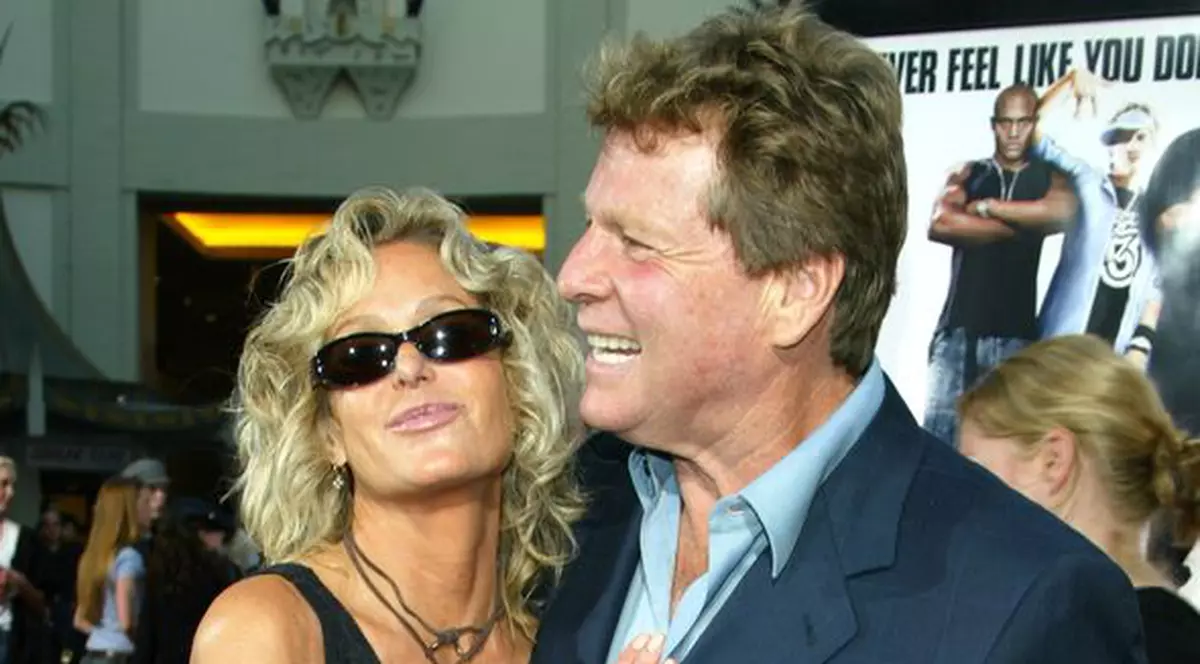 Ryan O'Neal: "Am cerut-o pe Farrah Fawcett în căsătorie"