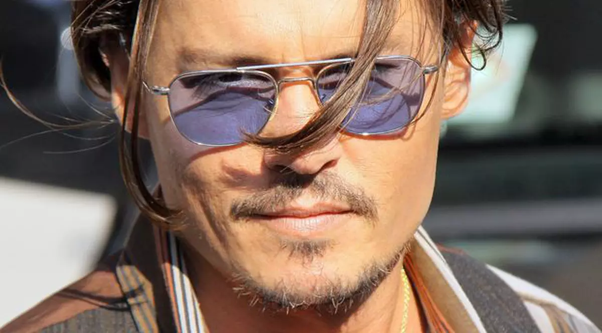 Johnny Depp nu se consideră celebru