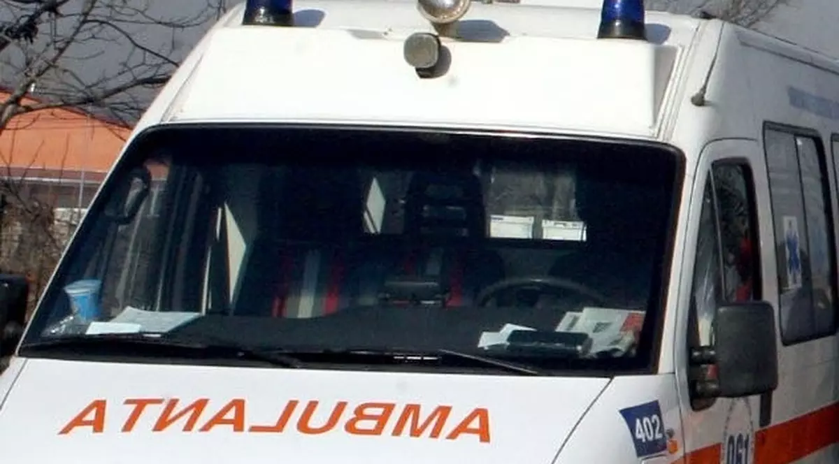 Înjunghiat de colegii de celulă