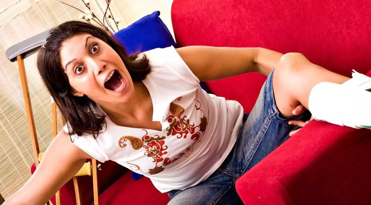 Muşcată de degetul de la picior de o rudă furioasă