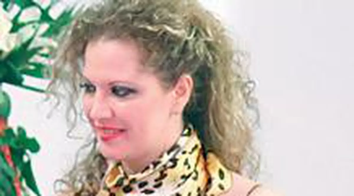 Oana Lis şi-a pierdut virginitatea la 18 ani