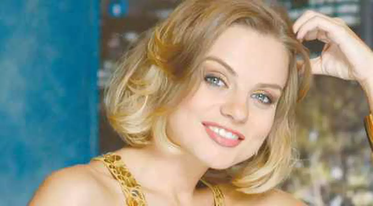 Jojo este specialistă în prepararea salatei berlineze