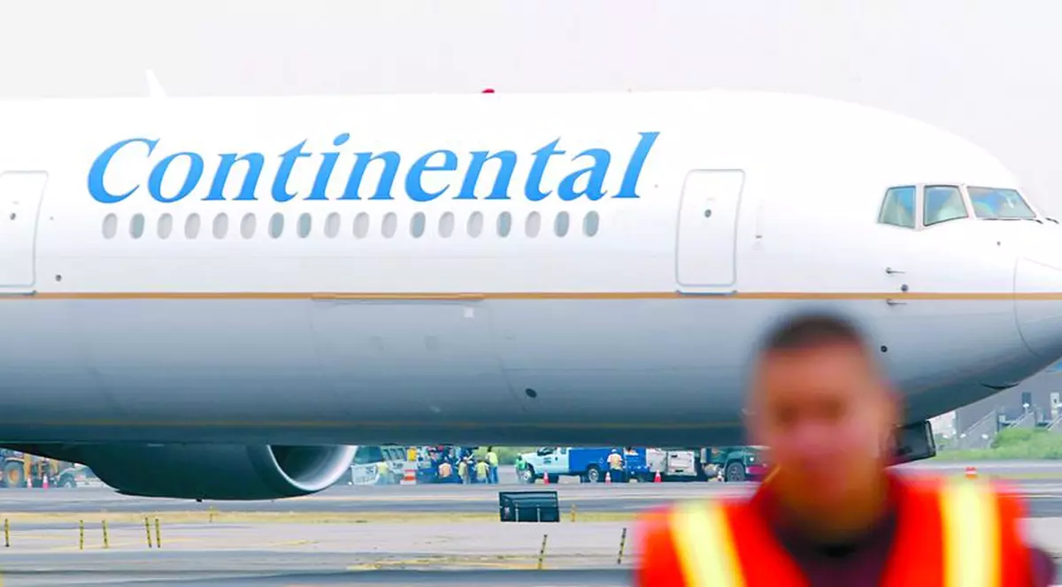 Pilotul a murit în timpul zborului