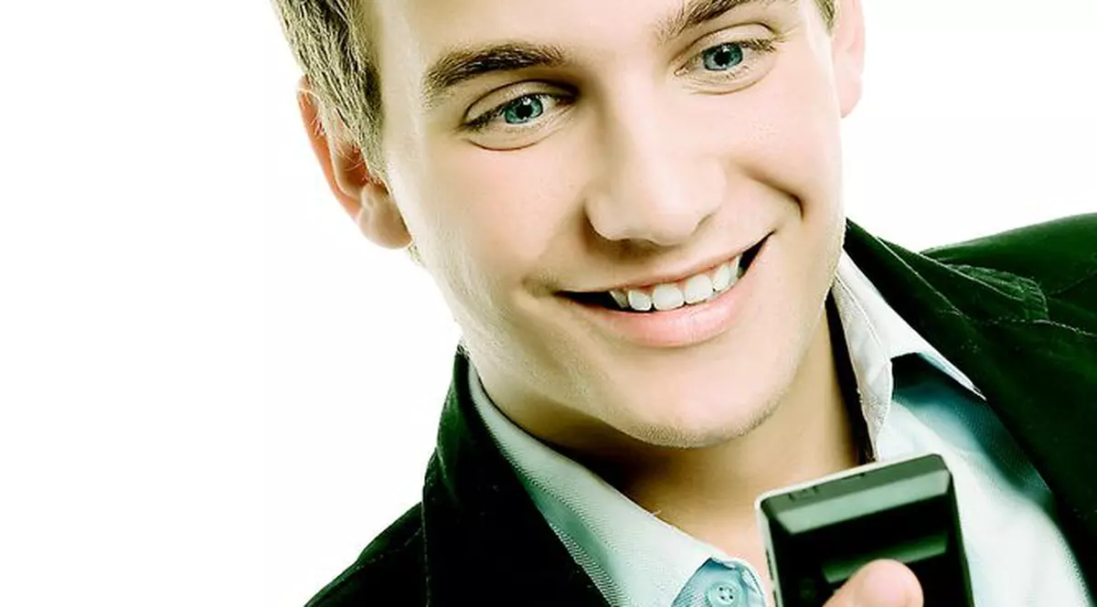 Atenţie la înşelăciunile prin telefonul mobil!