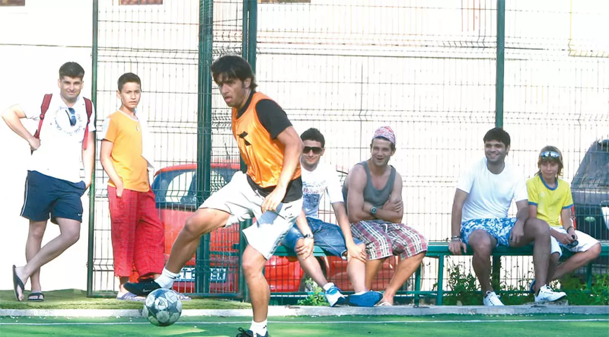 Chivu a făcut mişto de Dică