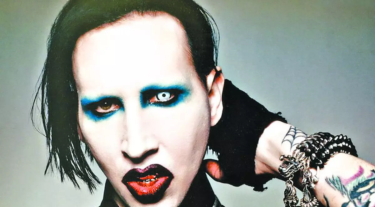 Marilyn Manson a fost rănit pe scenă