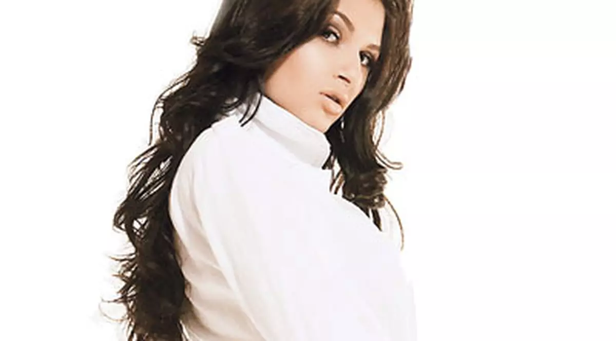 Ramona Gabor a rămas fără implanturi