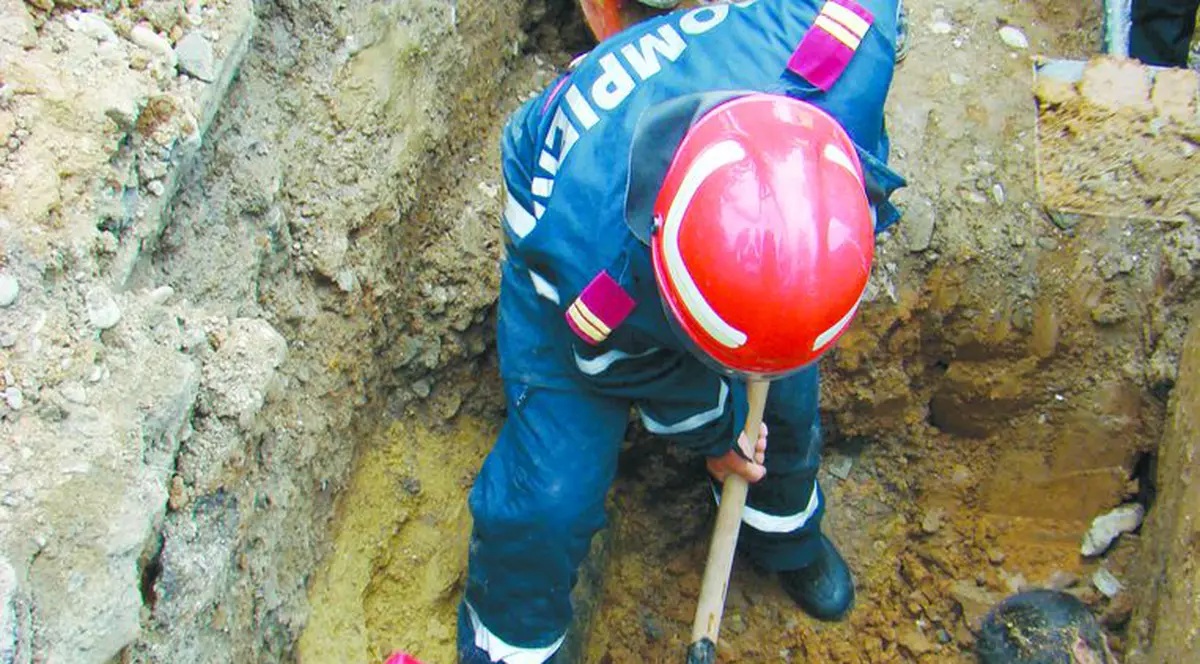 Aşa l-a înghiţit pământul